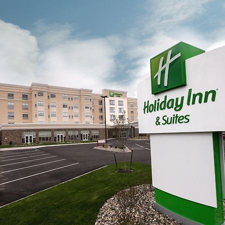Holiday Inn Hotel & Suites - Mount Pleasant By Ihg Exterior photo